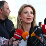 Στον Άρειο Πάγο η Μαρία Καρυστιανού για την αναβάθμιση κατηγορητηρίου του Καραμανλή