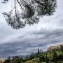Προβλέψεις καιρού: Τοπικές βροχές και πτώση θερμοκρασίας στην Αττική το Σάββατο