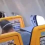 Αεροπλάνο σπασμένο παράθυρο