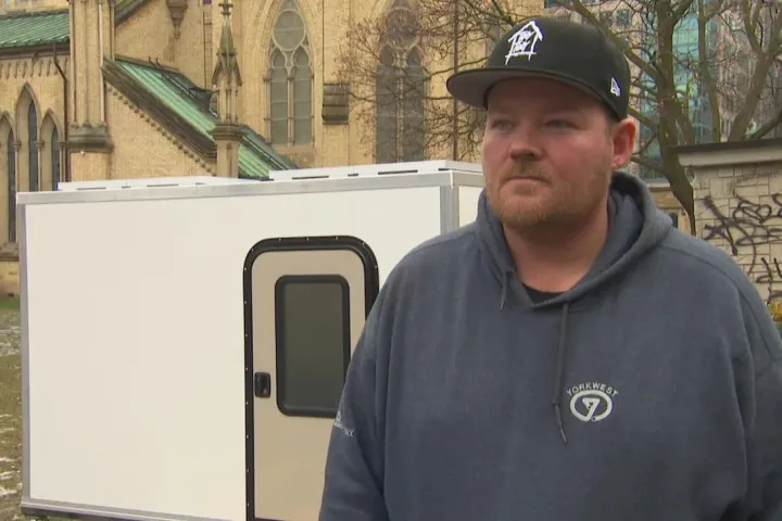 Toronto man creates tiny mobile homes to help unhoused people escape the cold