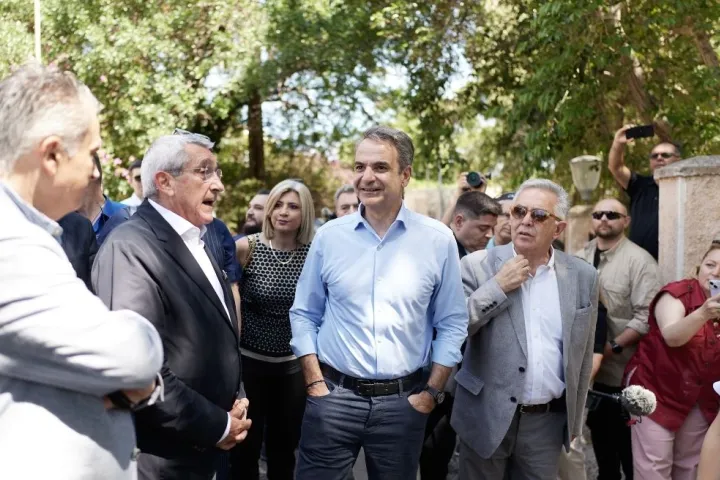 o mitsotakis stin rodo