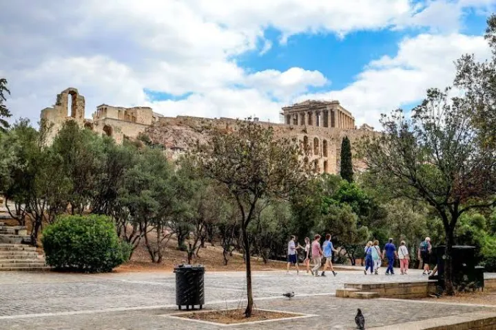 Ακρόπολη επίθεση