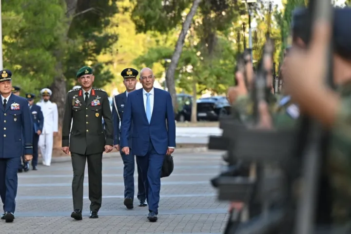 Δένδιας Νίκος για έφεδρους