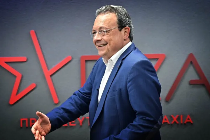 Παραίτηση Σωκράτη Φάμελλου