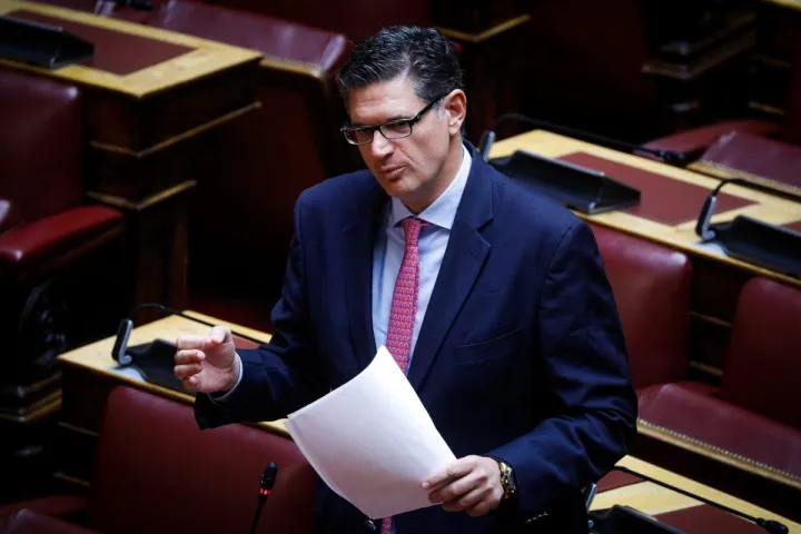 Διονύσης Καλαματιανός παραίτηση