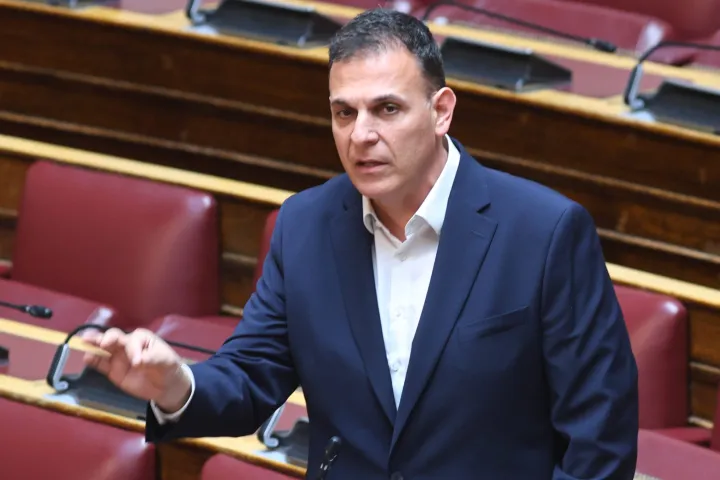 Γιώργος Καραμέρος παραίτηση