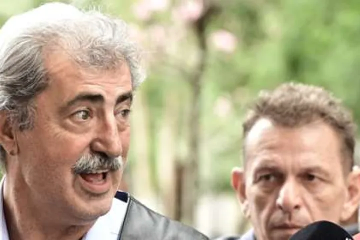 Παύλος Πολάκης μαντινάδα