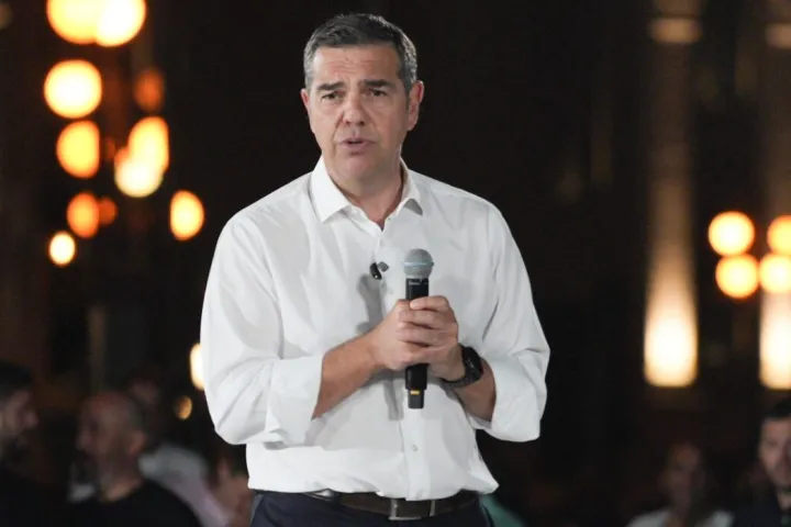 Τσίπρας από τη Μυτιλήνη