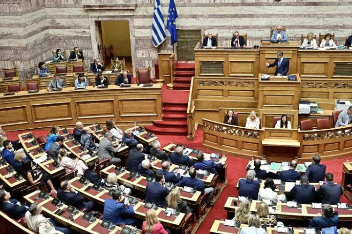 Βουλή συνταγματική αναθεώρηση