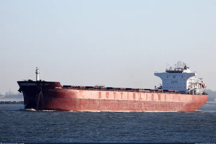 Minoan Pioneer στα Στενά του Ορμούζ