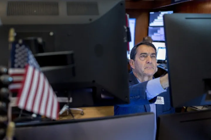 Η Wall Street σε νέα υψηλά επίπεδα: Αισιοδοξία παρά τις γεωπολιτικές προκλήσεις