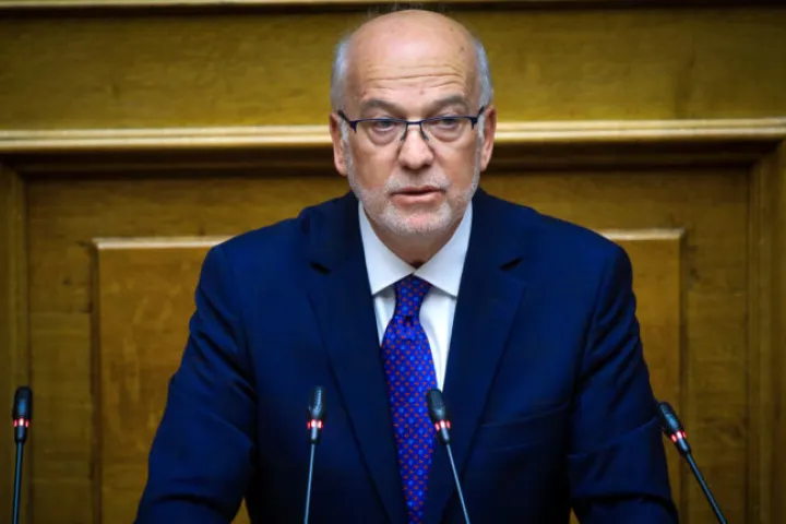 Αυστηρές ποινές για βία σε αθλητικούς χώρους, δηλώνει ο Γιώργος Φλωρίδης