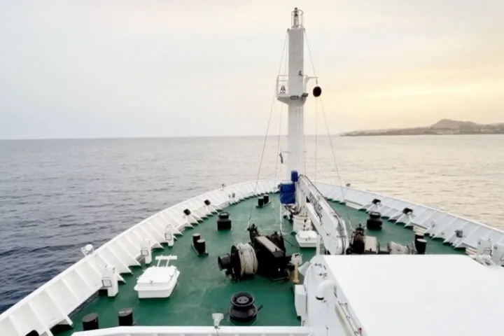 Ανατροπή στην Υποδοχή του MV Hondius: Αντίκτυποι και Αντιδράσεις στα Κανάρια Νησιά