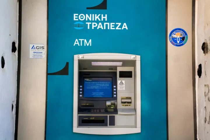 Πληρωμές επιδομάτων ΟΠΕΚΑ: Πότε και πώς θα γίνουν