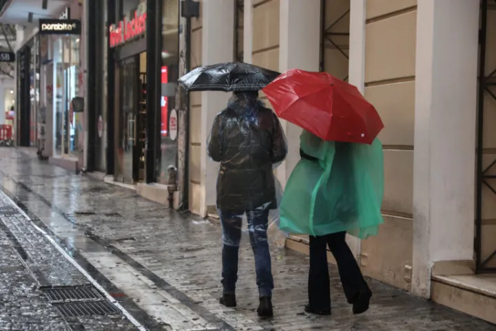 Άστατος καιρός στην Αττική: Το τριήμερο του Αγίου Πνεύματος