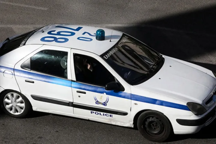Σοβαρό περιστατικό στο Μικρολίμανο: Αστυνομικοί πυροβόλησαν άνδρα με όπλο και χειροβομβίδες