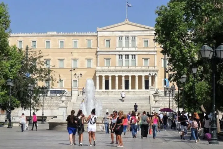 Αλλαγές στο πολιτικό σκηνικό με τα νέα κόμματα Τσίπρα και Καρυστιανού