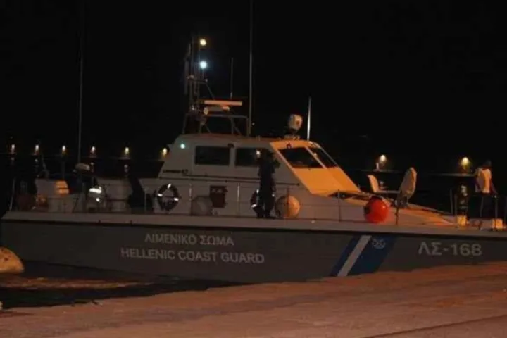Διάσωση 40 μεταναστών στη θαλάσσια περιοχή νότια των Καλών Λιμένων στην Κρήτη