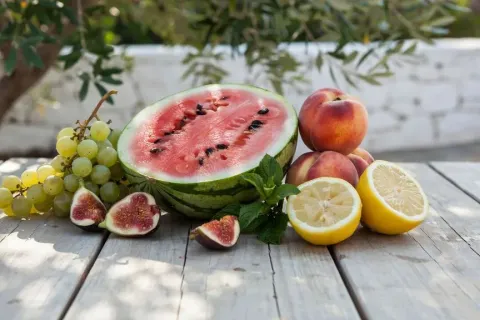kalokairina frouta