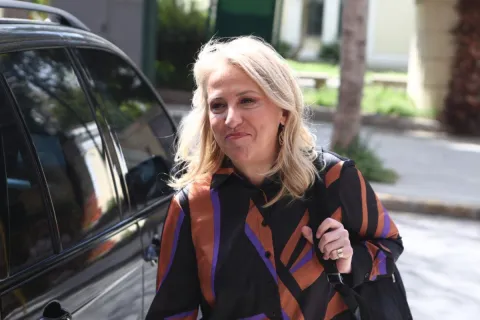 Ρένα Δούρου ηγεσία