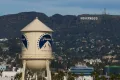 Warner Bros Paramount