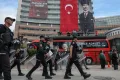 AP Police officers arrive at Turkey's main opposition Republican People's Party (CHP)