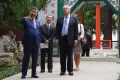 Συνάντηση Τραμπ-Σι: Μια Ιστορική Βόλτα στους Κήπους του Ζονγκνανχάι